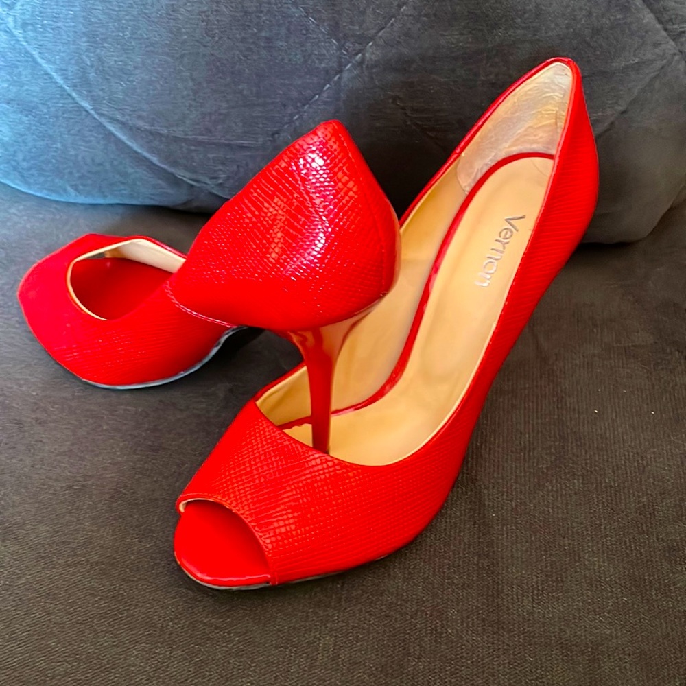 Red Stilettos 👠